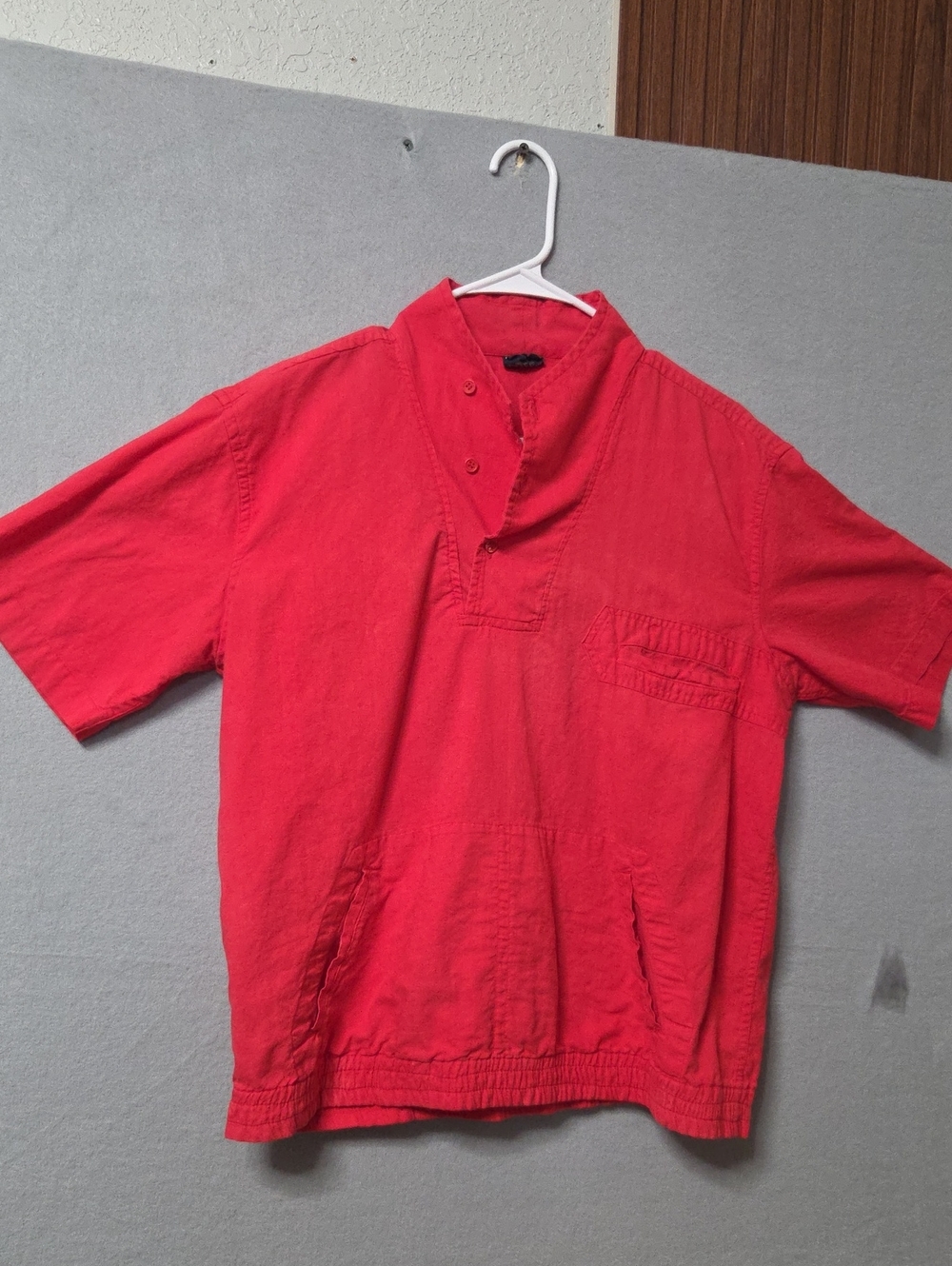 Vintage Red Pullover Short Sleeve Shirt - Size Large.